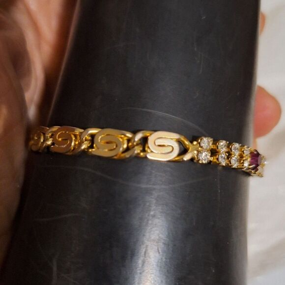 A Women's Vintage Tennis Bracelet Rhinestone Gold Tone Elegant Feminine - Picture 6 of 9